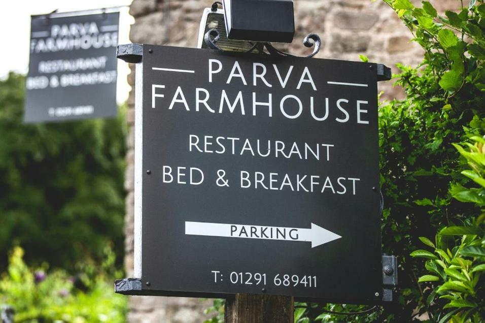 Parva Farmhouse Riverside Guesthouse ティンターン エクステリア 写真